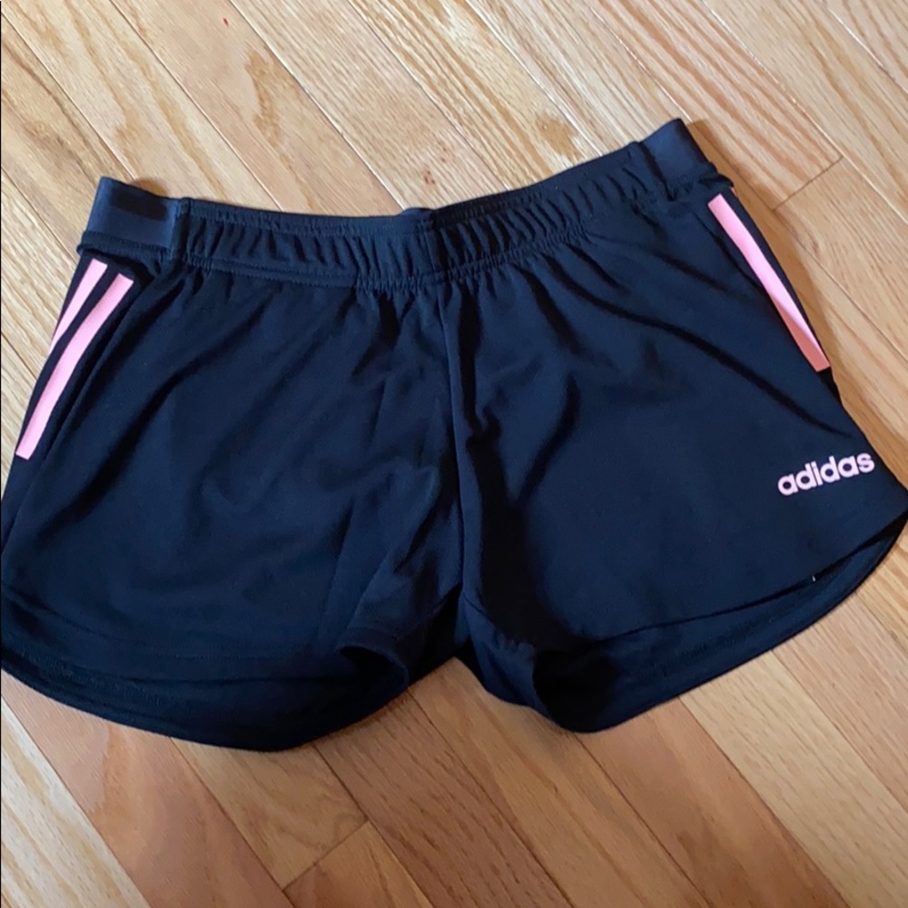 Cute adidas shorts ! New !
